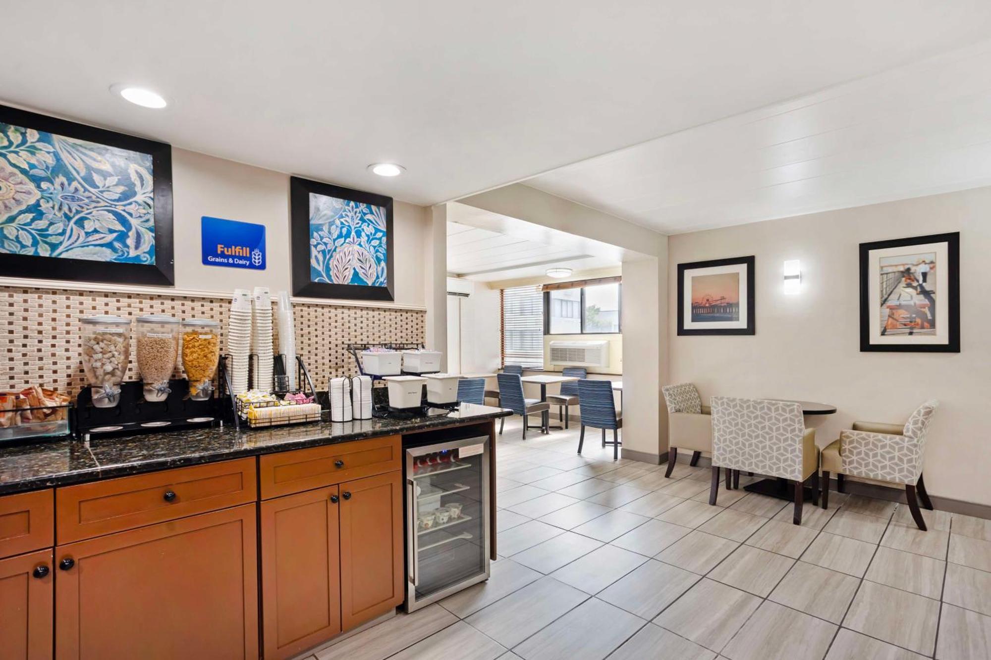 Best Western Atlantic City Beach Block Экстерьер фото